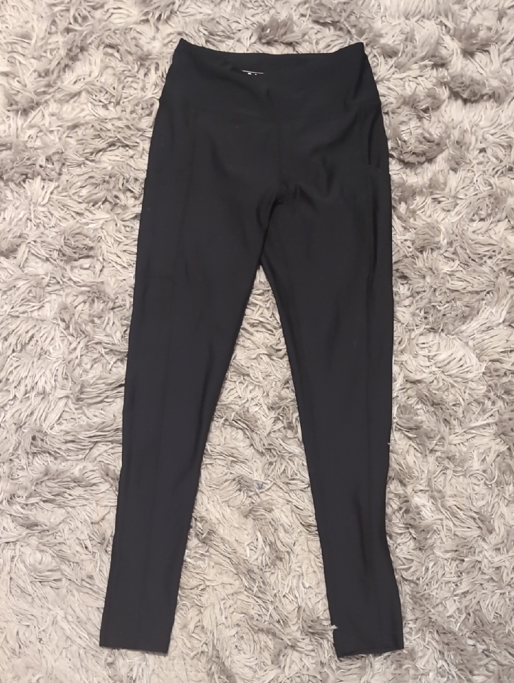 Black High-Waist Leggings with Side Pockets